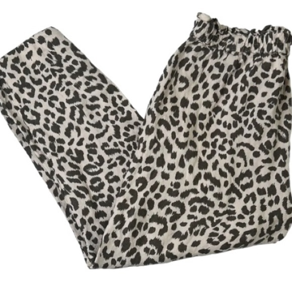 J. Crew Pants - J. Crew Leopard Print Ruffle Waist Cropped Linen Pants